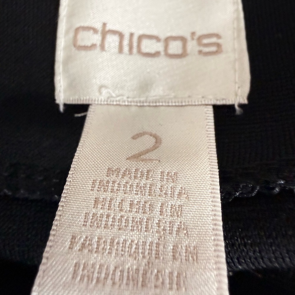 NWT Chico's blocked jacquard Black and Gold Patterned top size 2-large/12 - Picture 10 of 12